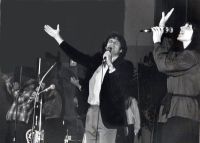 Silverwind singing and worshipping on stage.  (L to R - Barry McGuire, Patty, Georgian & Betsy) 